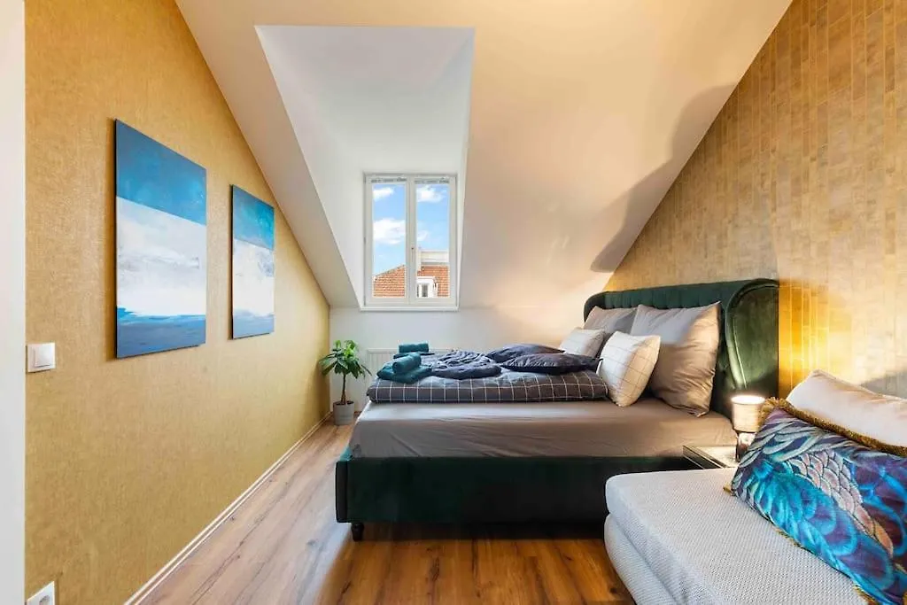 Apartment „Royal Loft View“ Rooftop Naehe Stadtzentrum Vienna