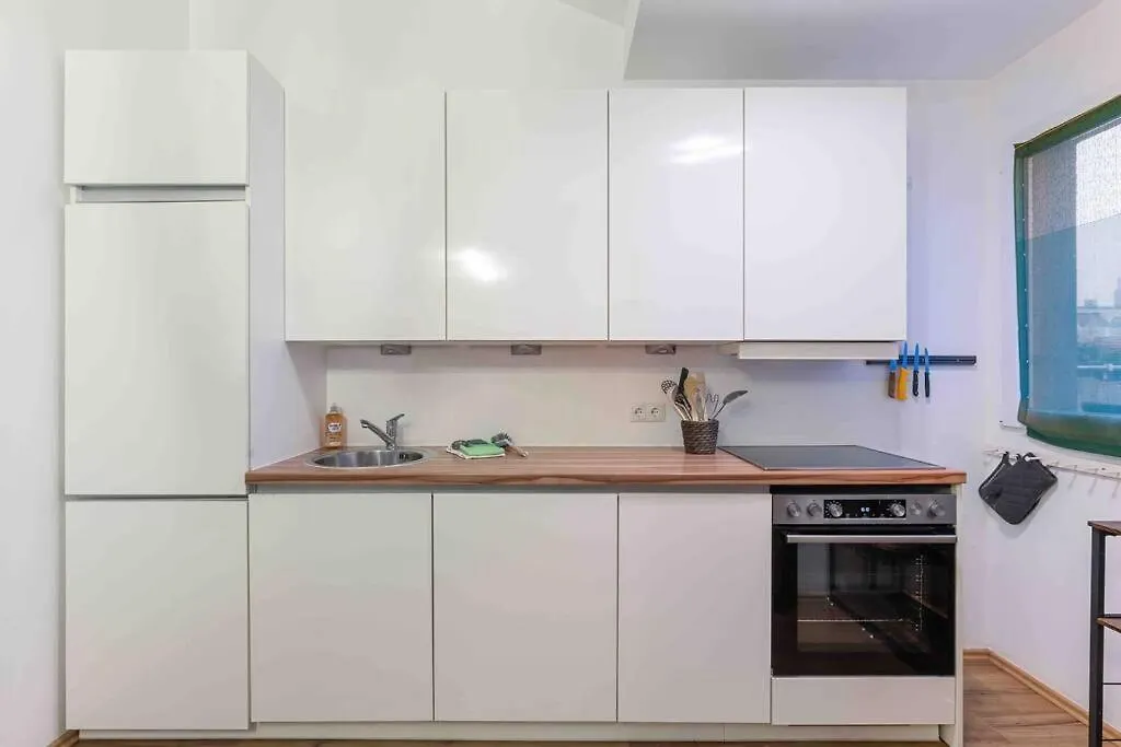 Apartment „Royal Loft View“ Rooftop Naehe Stadtzentrum Vienna